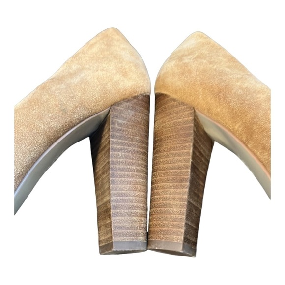 Bcbg Clarice Block 4” Heel Pumps Tan Suede Wood Heels Size 9 - Picture 7 of 9